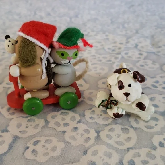 2 Christmas Ornaments Cat Ornament Dog Ornament - Picture 14 of 14